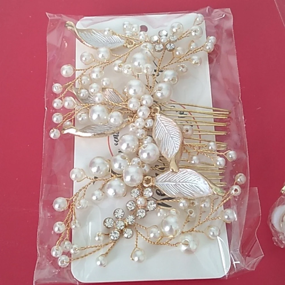 Flower gem gold clear hair comb and clip - Picture 2 of 8